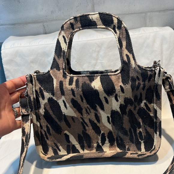 Vince Camuto Oriel Canvas Small Tote Leopard Print - Picture 4 of 16